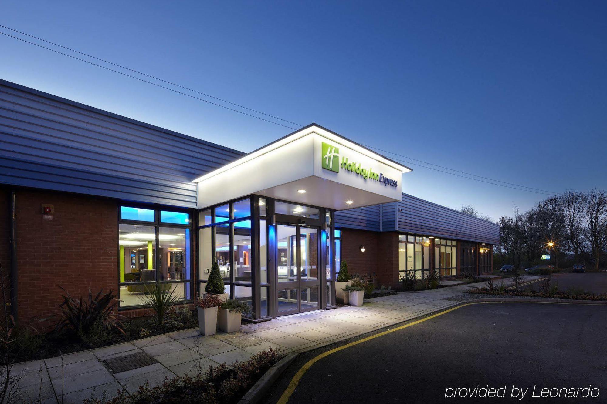 Holiday Inn Express Preston South By Ihg Exteriér fotografie